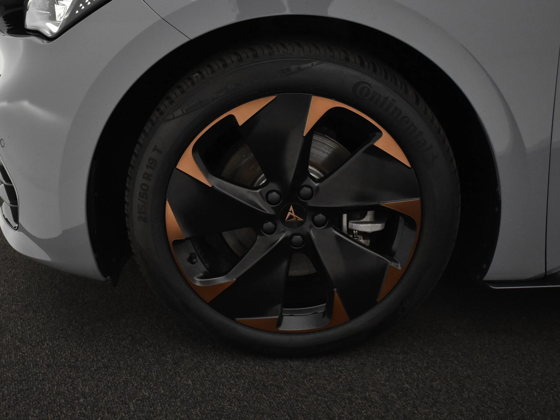 Hoofdafbeelding CUPRA Born