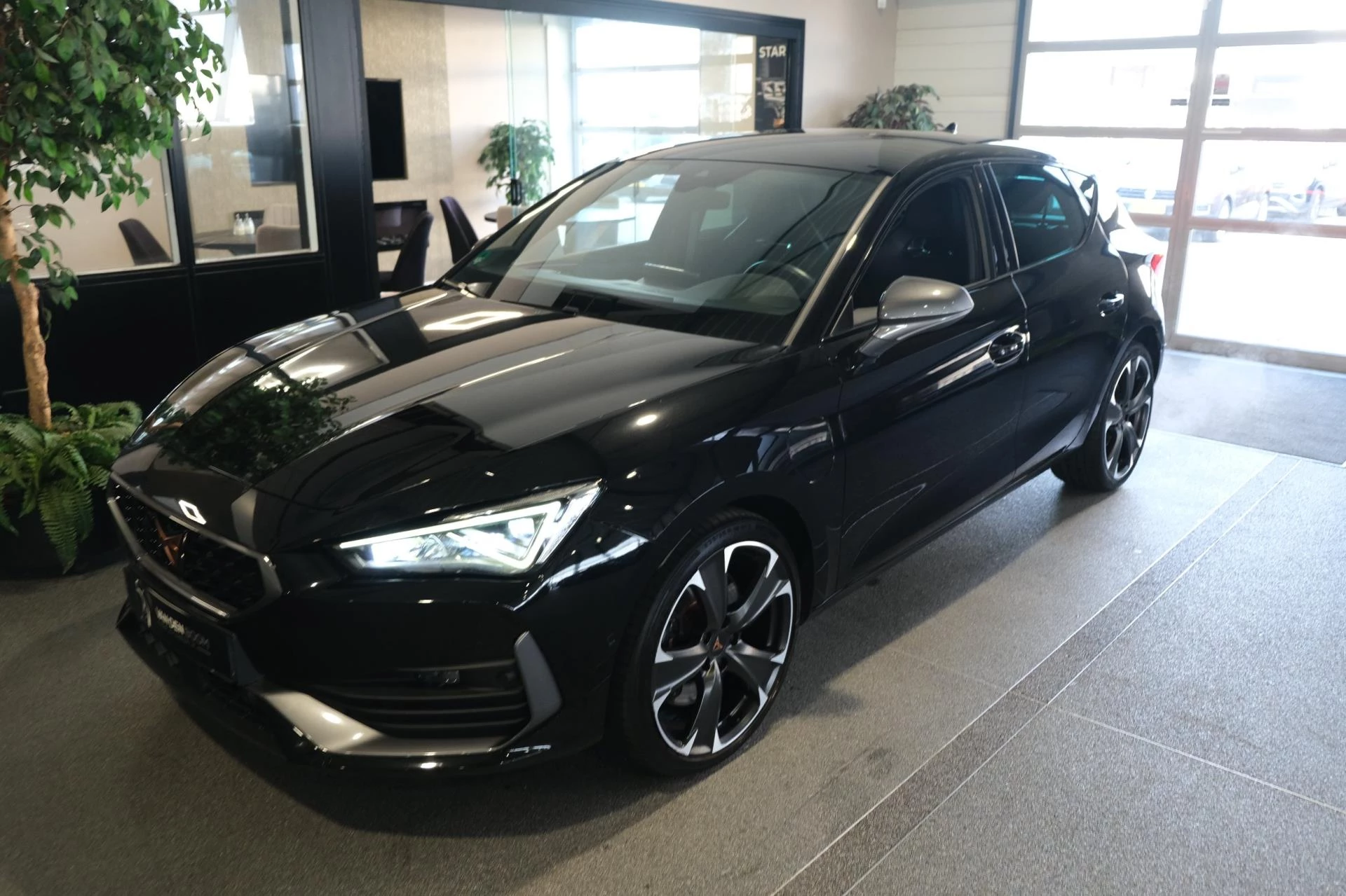 Hoofdafbeelding CUPRA Leon