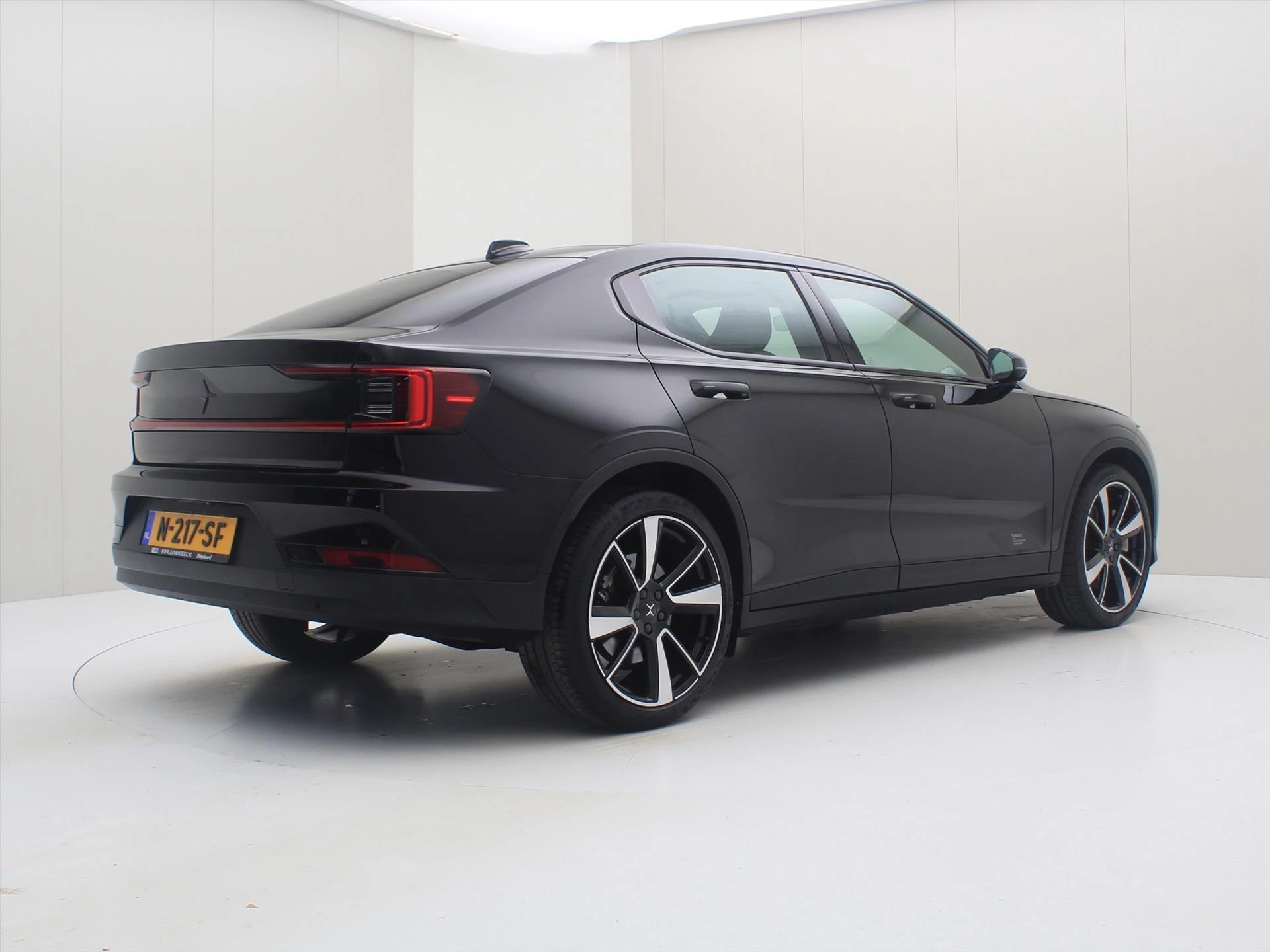 Hoofdafbeelding Polestar 2