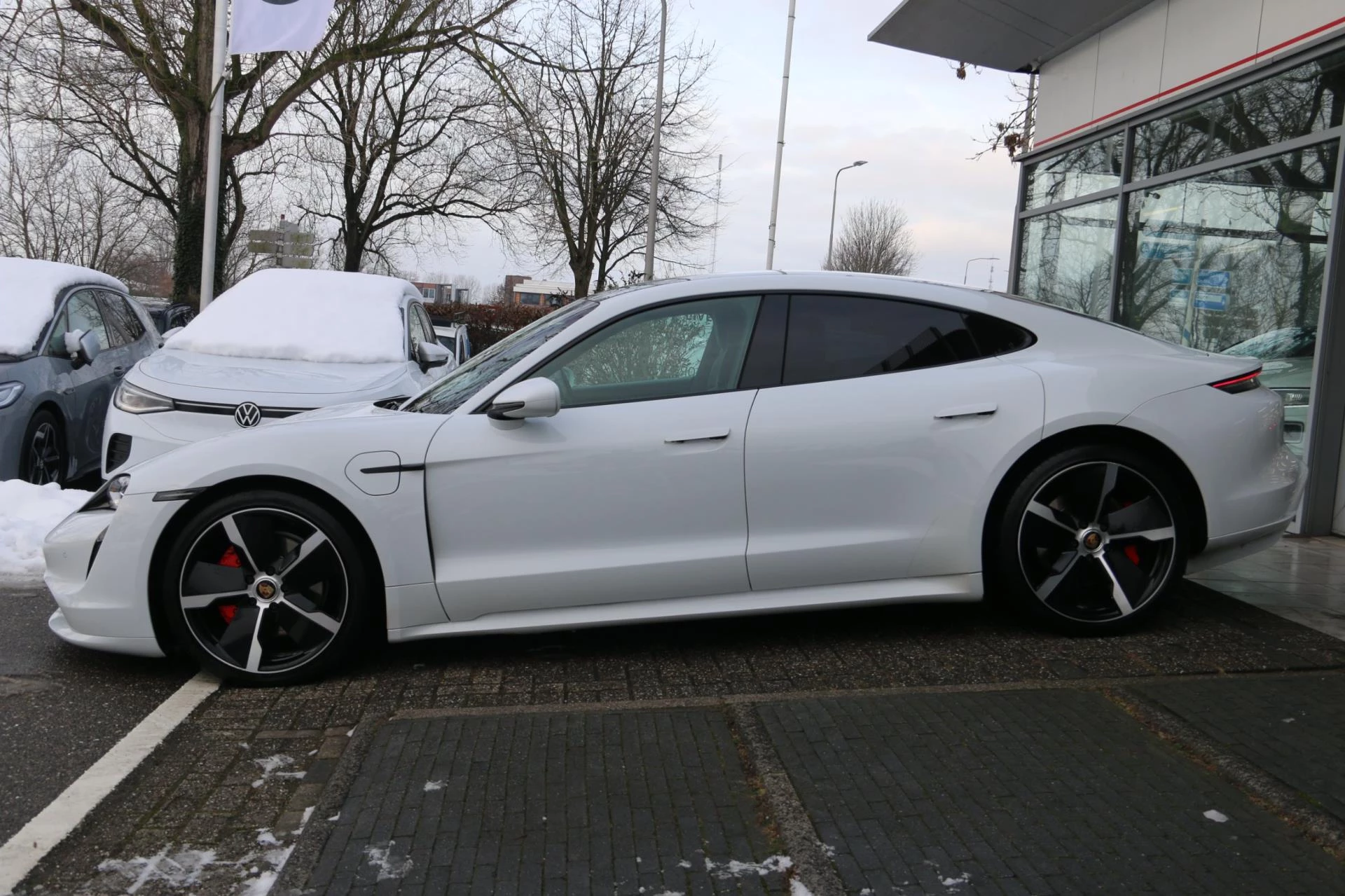 Hoofdafbeelding Porsche Taycan