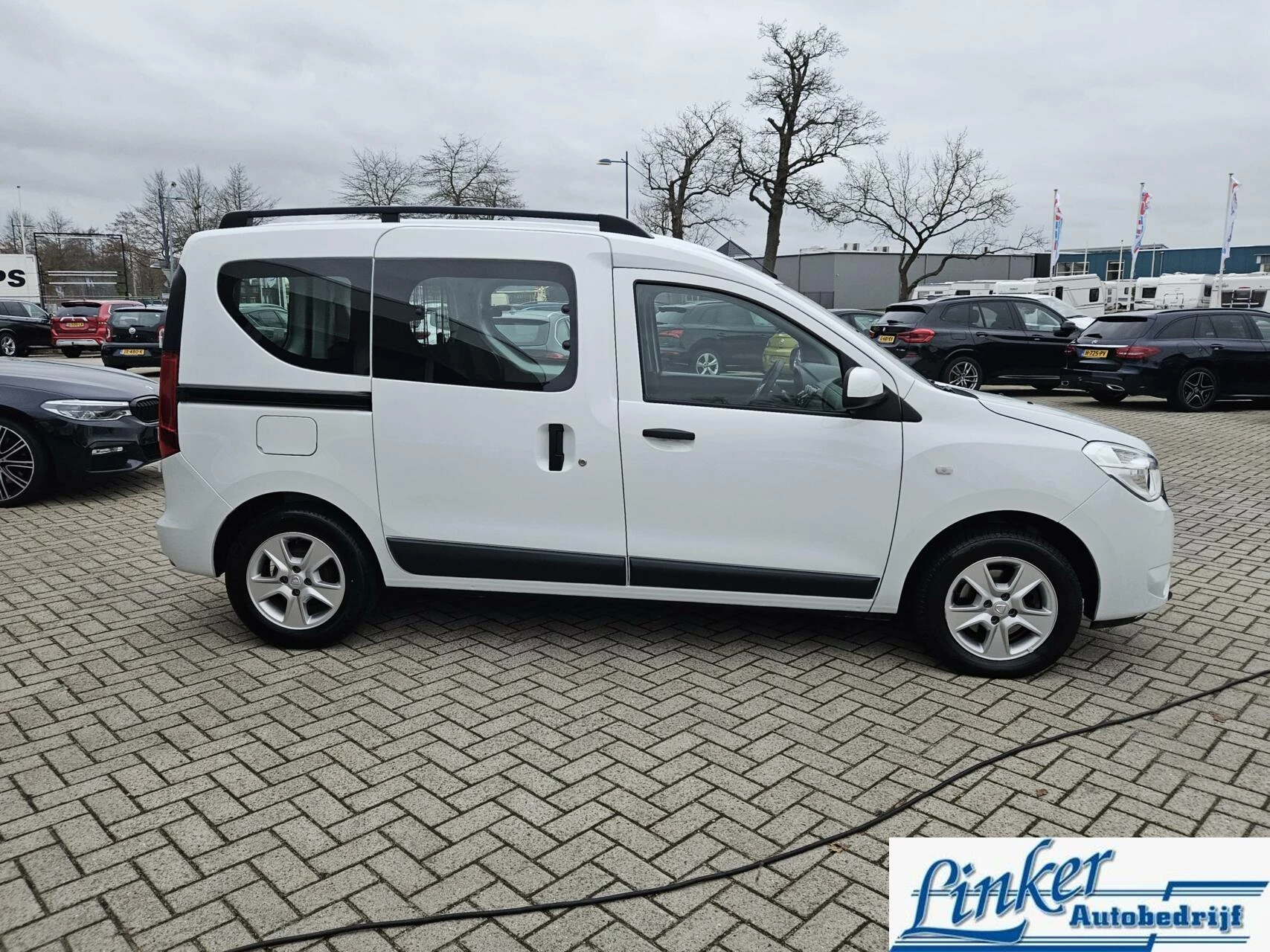 Hoofdafbeelding Dacia Dokker