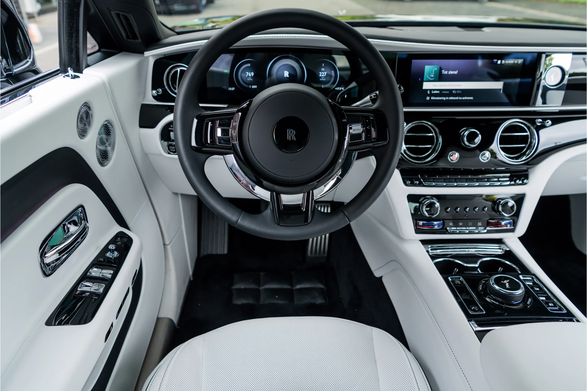 Hoofdafbeelding Rolls-Royce Spectre