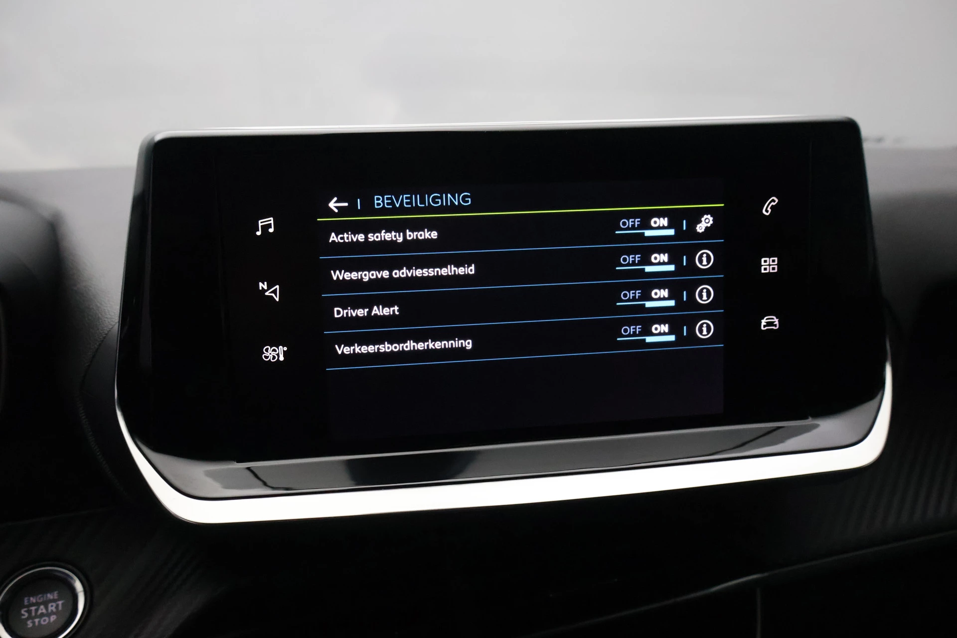 Hoofdafbeelding Peugeot e-208