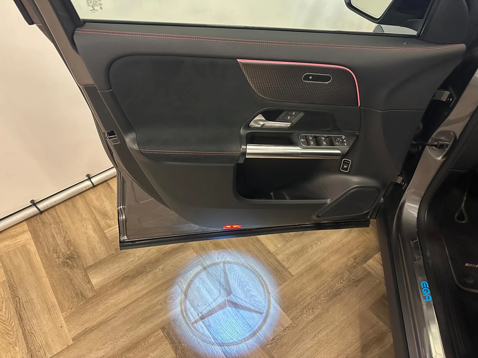 Hoofdafbeelding Mercedes-Benz EQA