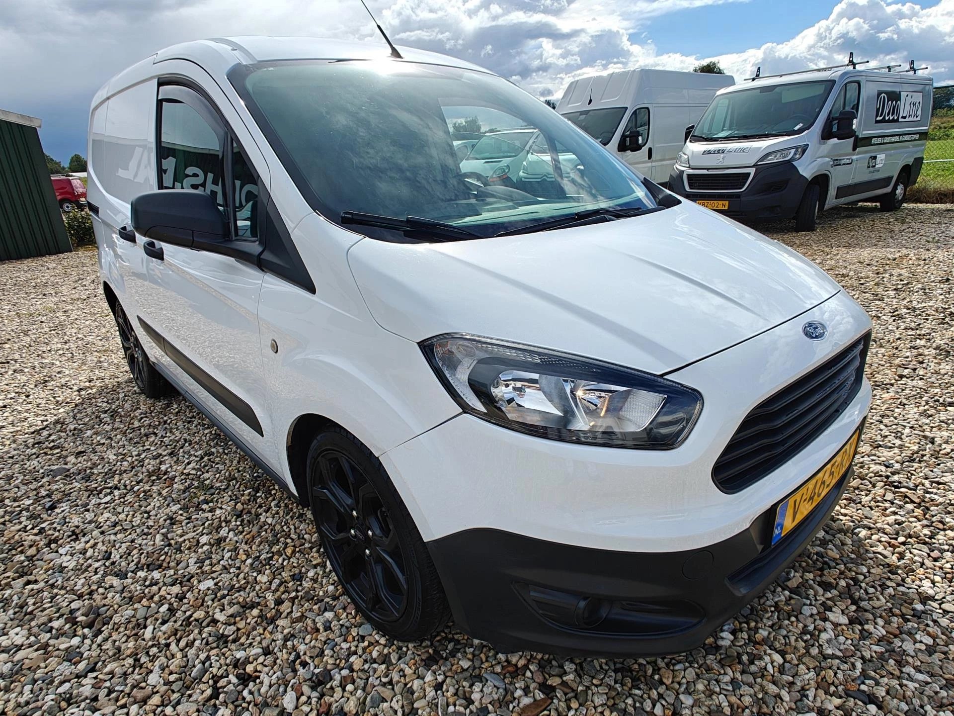 Hoofdafbeelding Ford Transit Courier