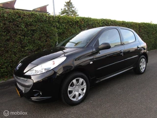 Peugeot 206 + 1.4 Millesim - 5-Deurs - Airco - 75.000 km !