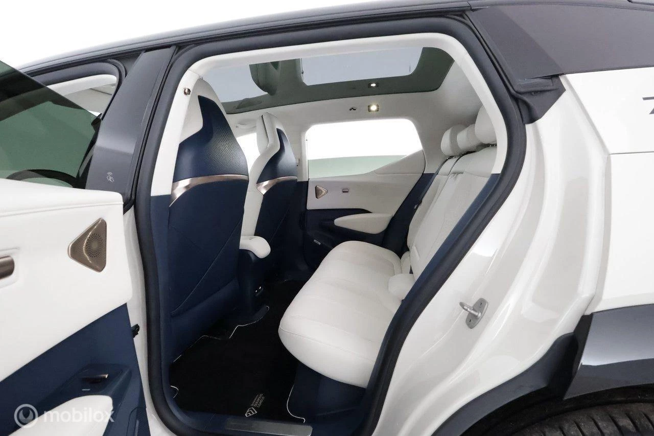 Hoofdafbeelding Zeekr X