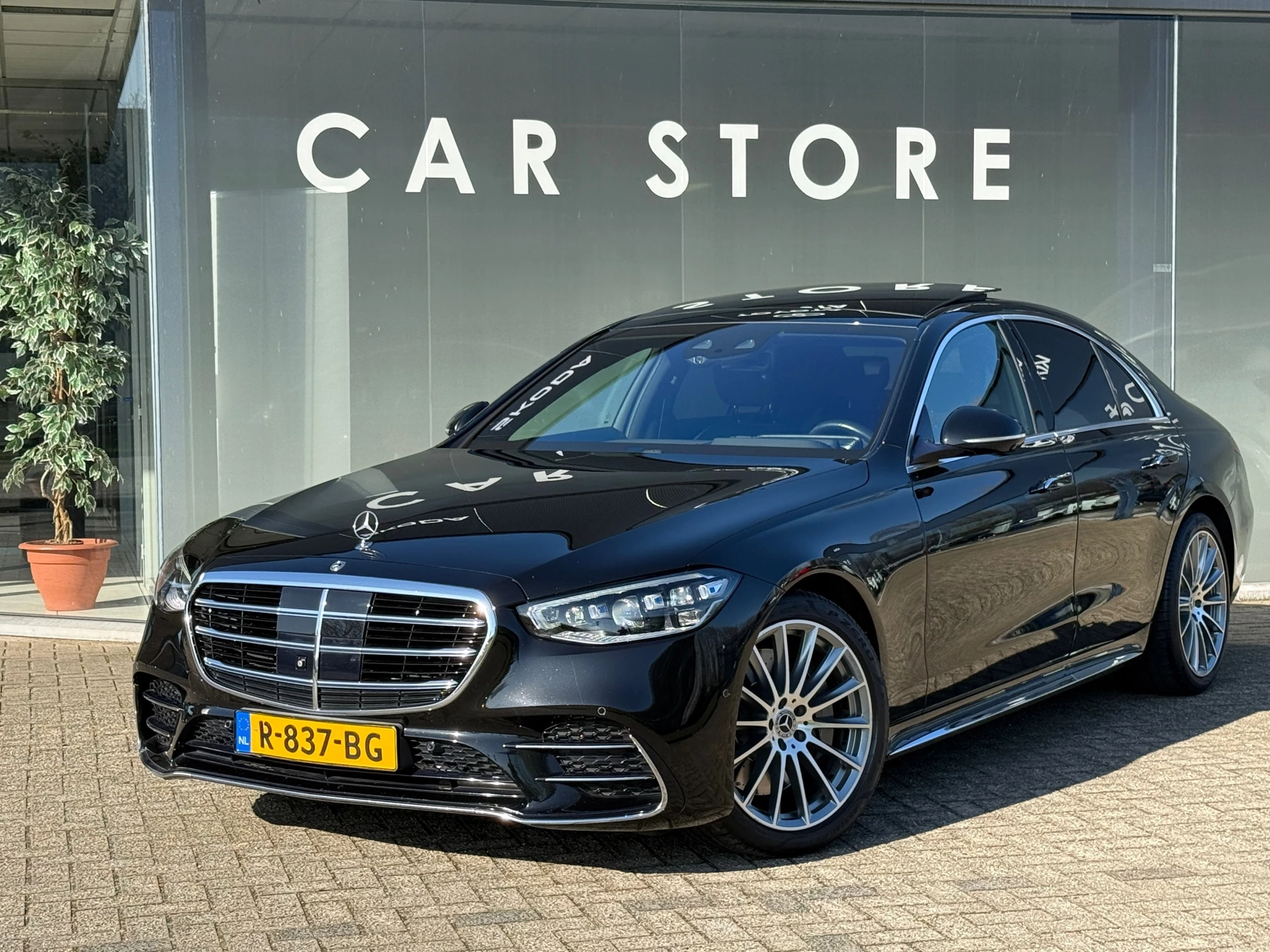 Hoofdafbeelding Mercedes-Benz S-Klasse