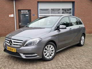 Hoofdafbeelding Mercedes-Benz B-Klasse Mercedes-Benz B-Klasse AUT Ambition NL-auto Clima Navi Cruise