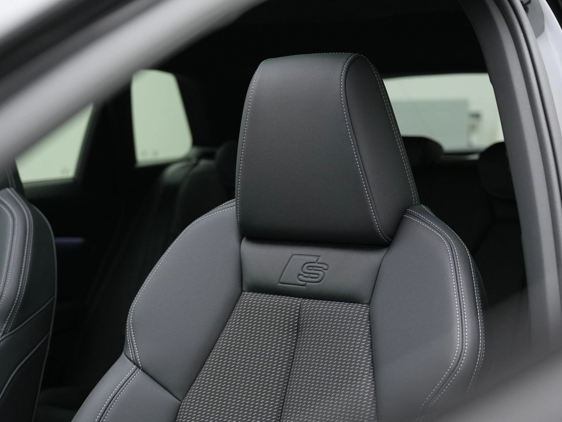 Hoofdafbeelding Audi Q4 e-tron