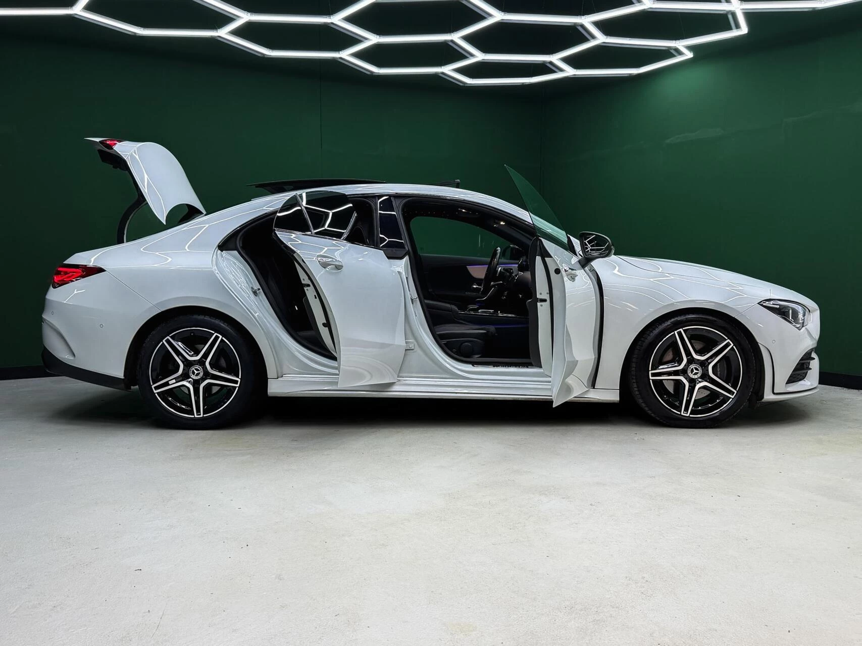 Hoofdafbeelding Mercedes-Benz CLA