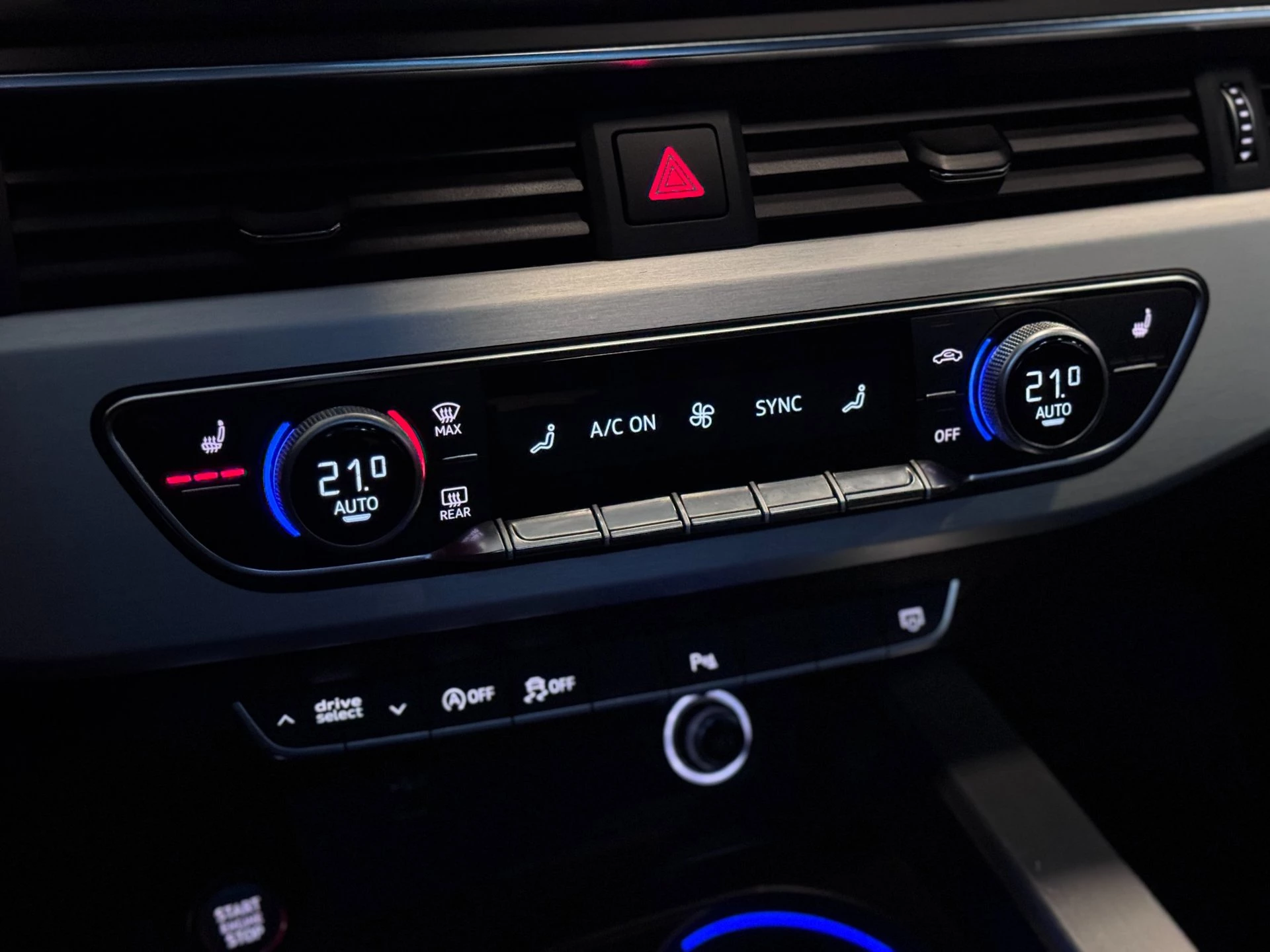 Hoofdafbeelding Audi S4