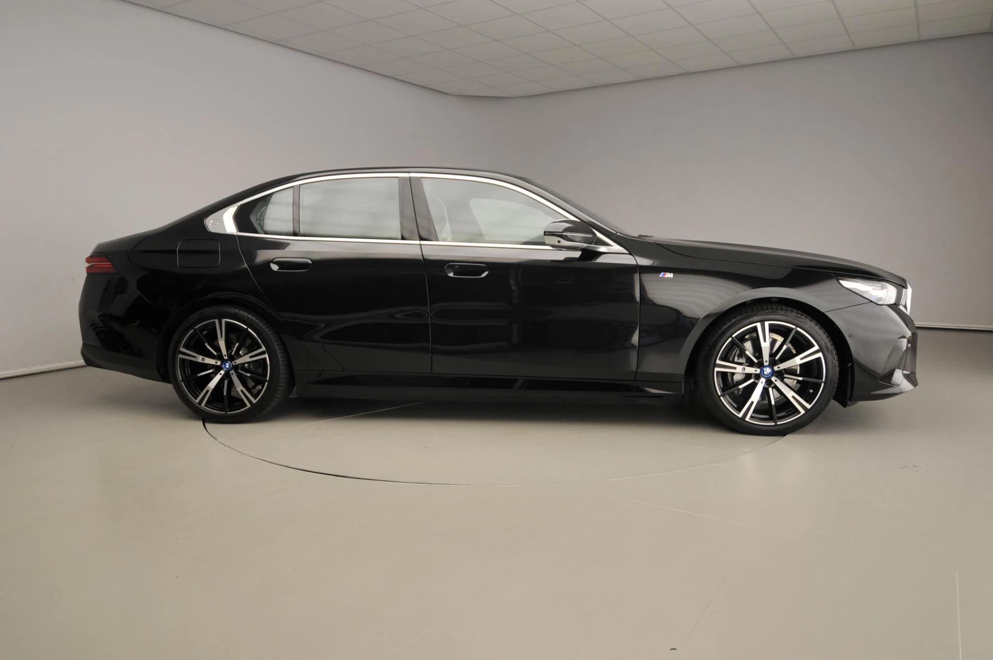 Hoofdafbeelding BMW i5