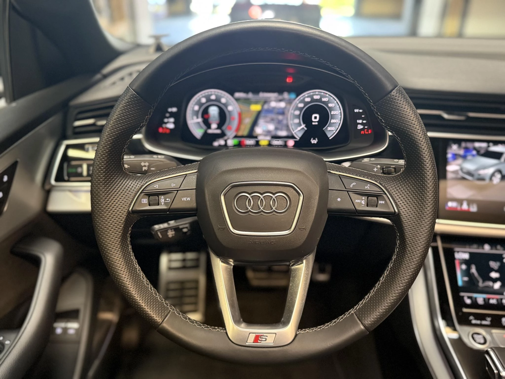 Hoofdafbeelding Audi Q8
