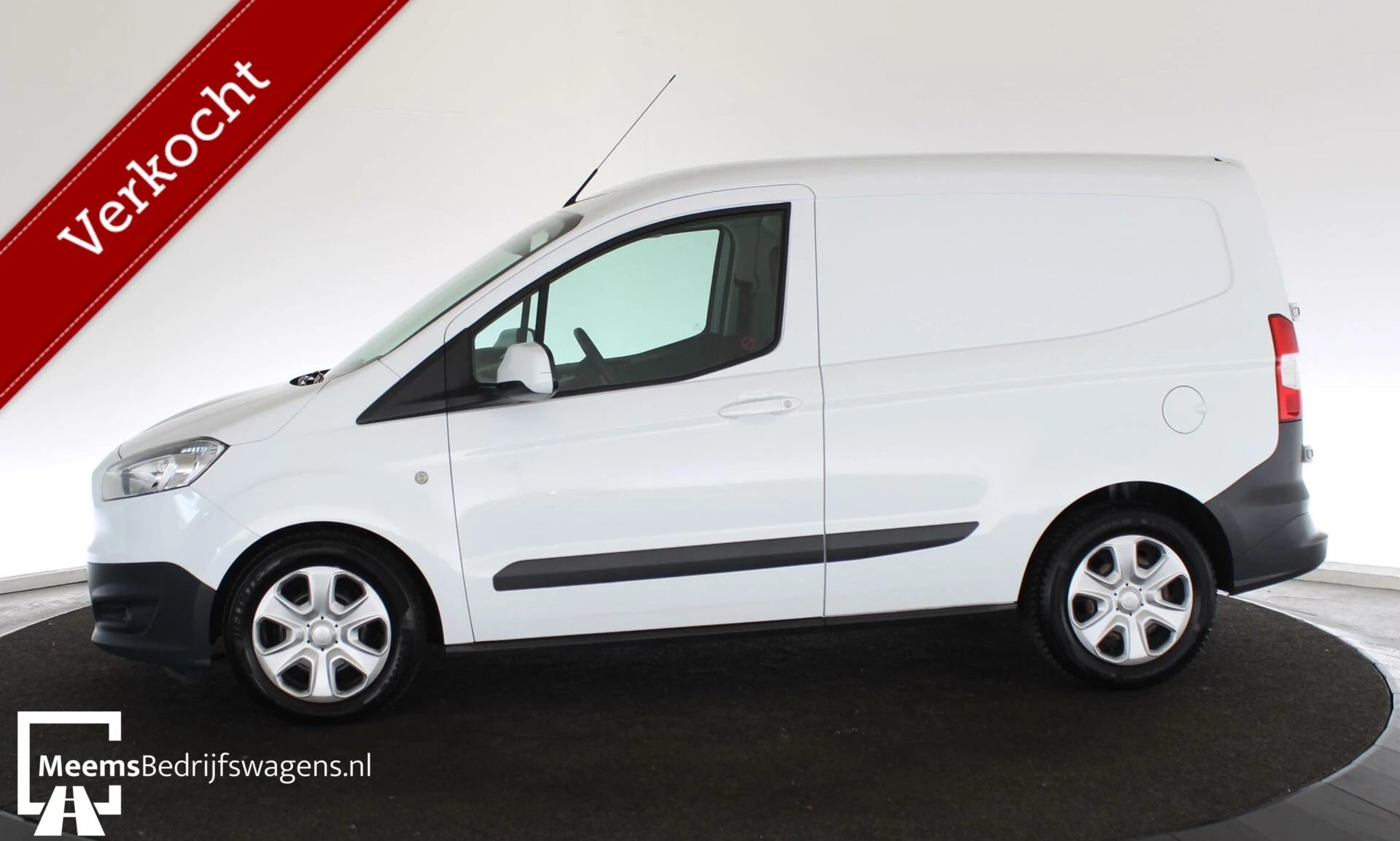 Hoofdafbeelding Ford Transit Courier