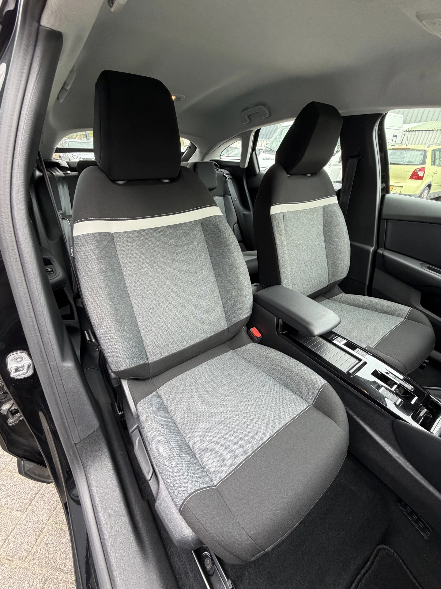 Hoofdafbeelding Citroën ë-C4