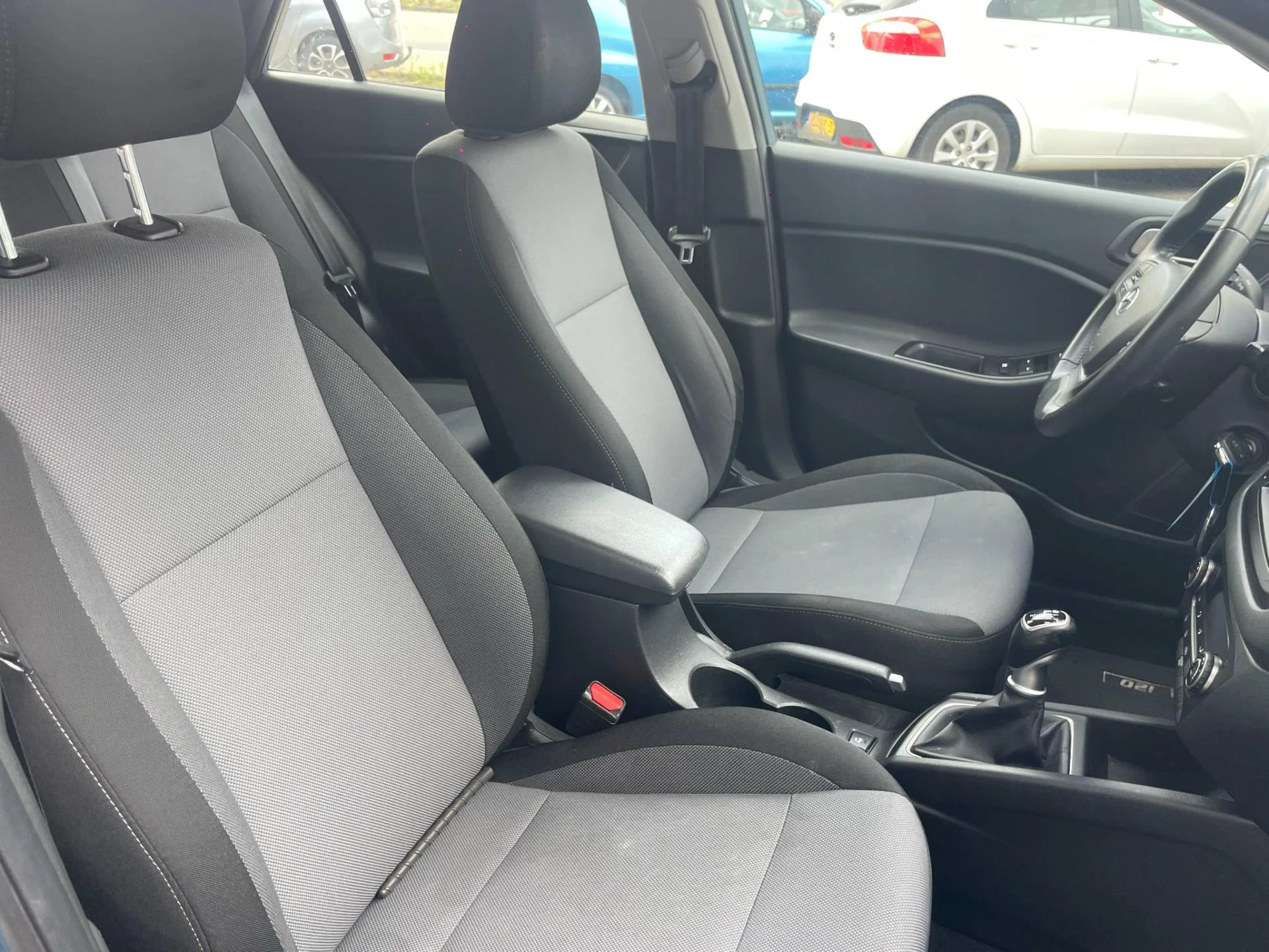 Hoofdafbeelding Hyundai i20
