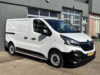 Renault Trafic 1.6 dCi L1H1 2x Schuifdeur Kastinrichting Airco Cruise controle Kastinrichting 3-Persoons Telefoonverbinding Parkeersensoren achter Sitebars 1e eigenaar Euro 6 Dealer onderhouden