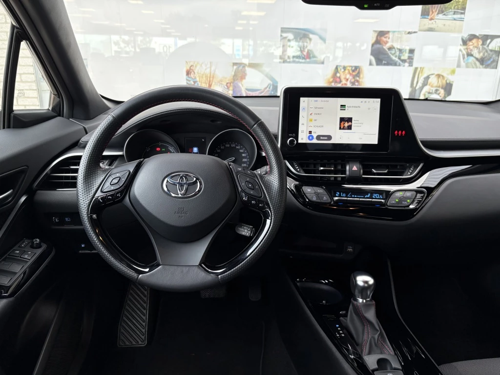 Hoofdafbeelding Toyota C-HR