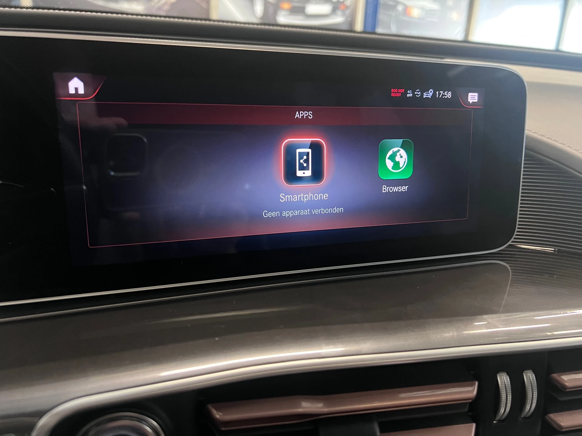 Hoofdafbeelding Mercedes-Benz EQC