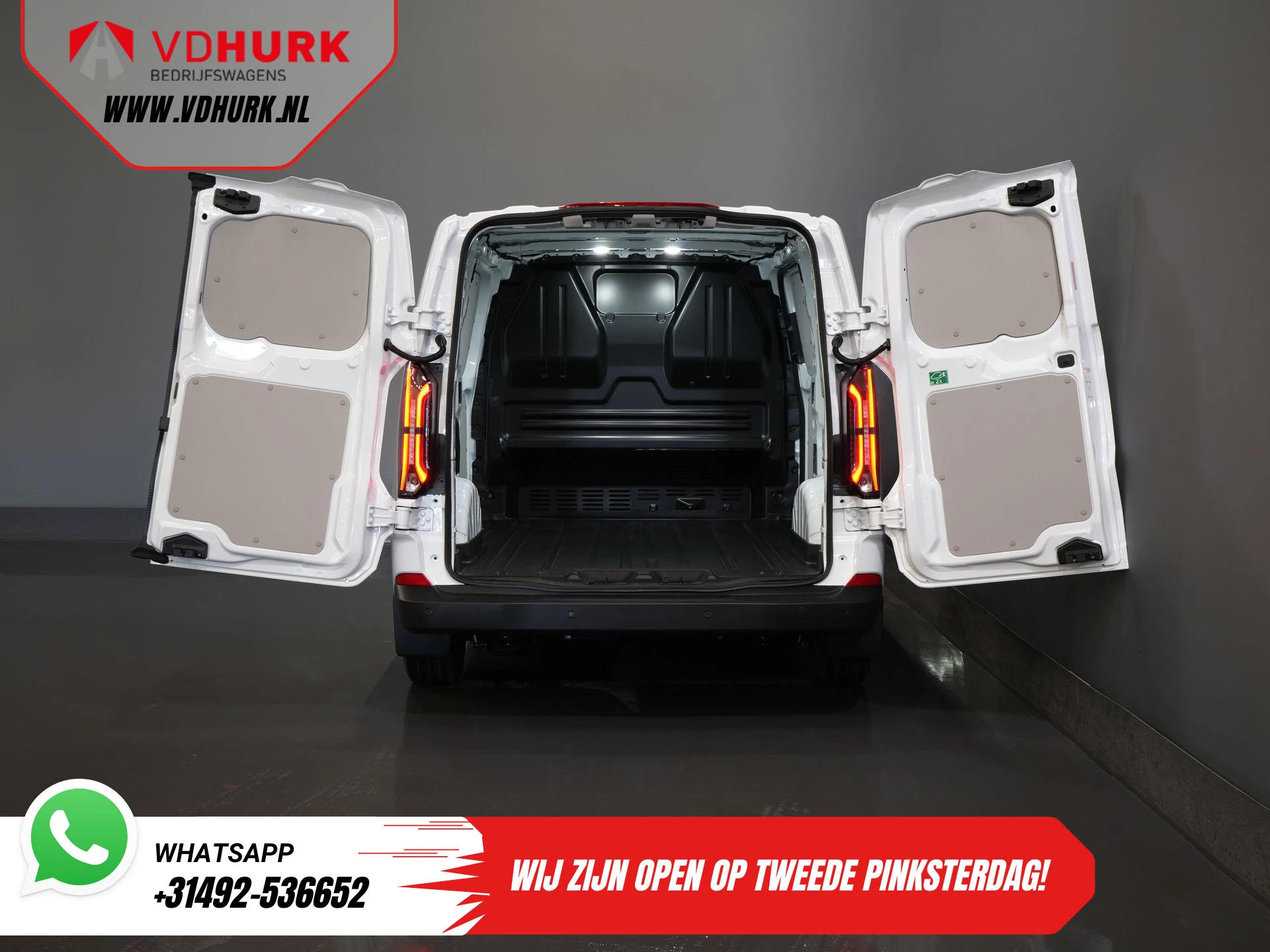 Hoofdafbeelding Ford E-Transit Custom