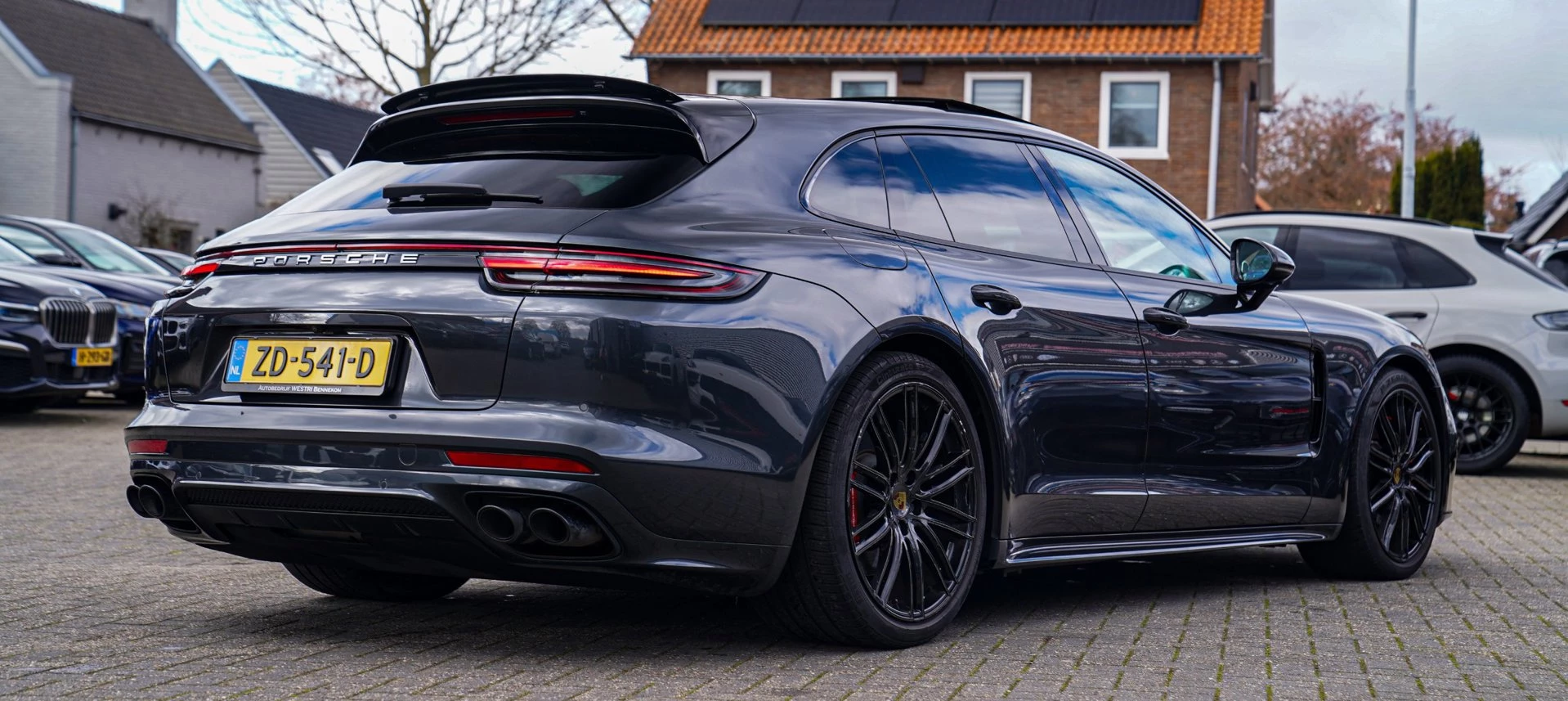 Hoofdafbeelding Porsche Panamera