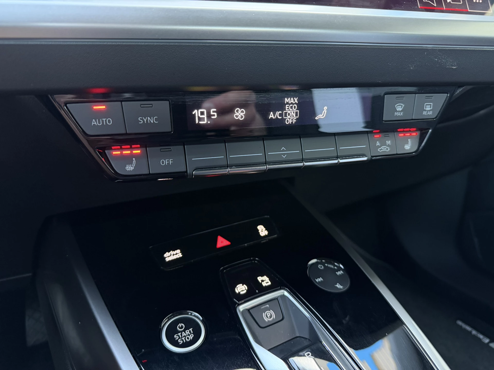 Hoofdafbeelding Audi Q4 Sportback e-tron