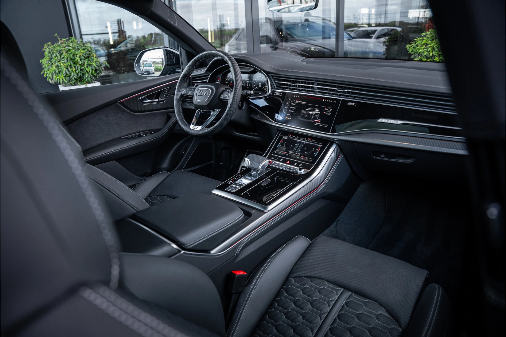 Hoofdafbeelding Audi RSQ8
