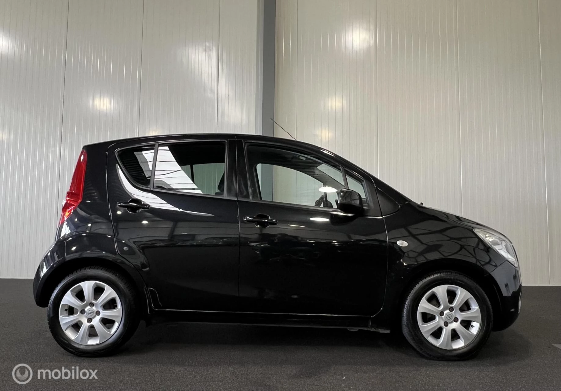 Hoofdafbeelding Opel Agila