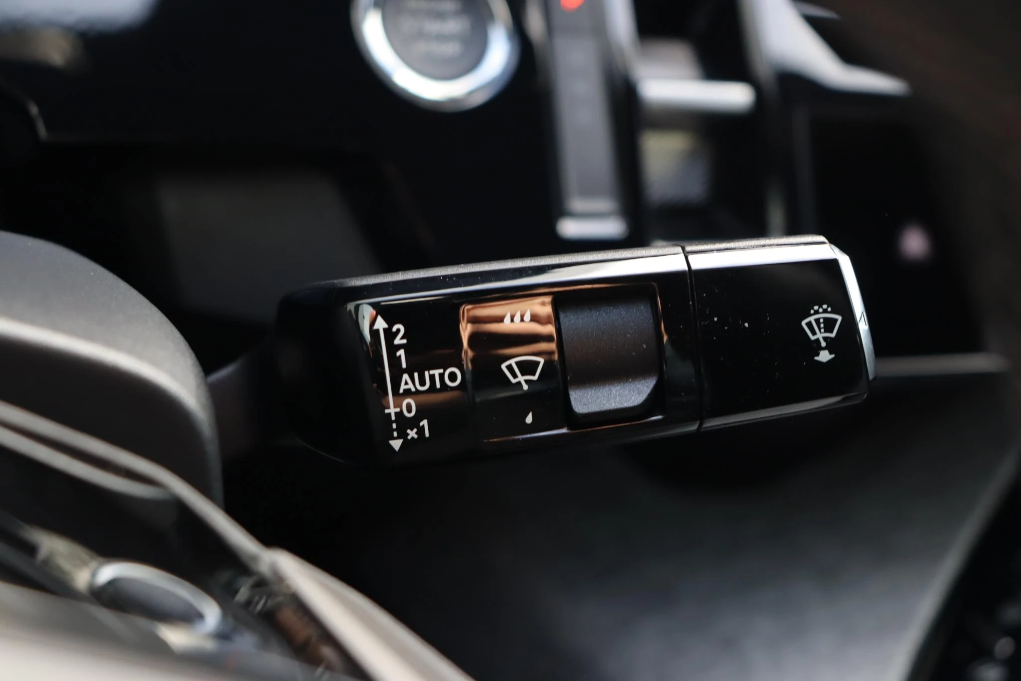 Hoofdafbeelding Peugeot e-3008