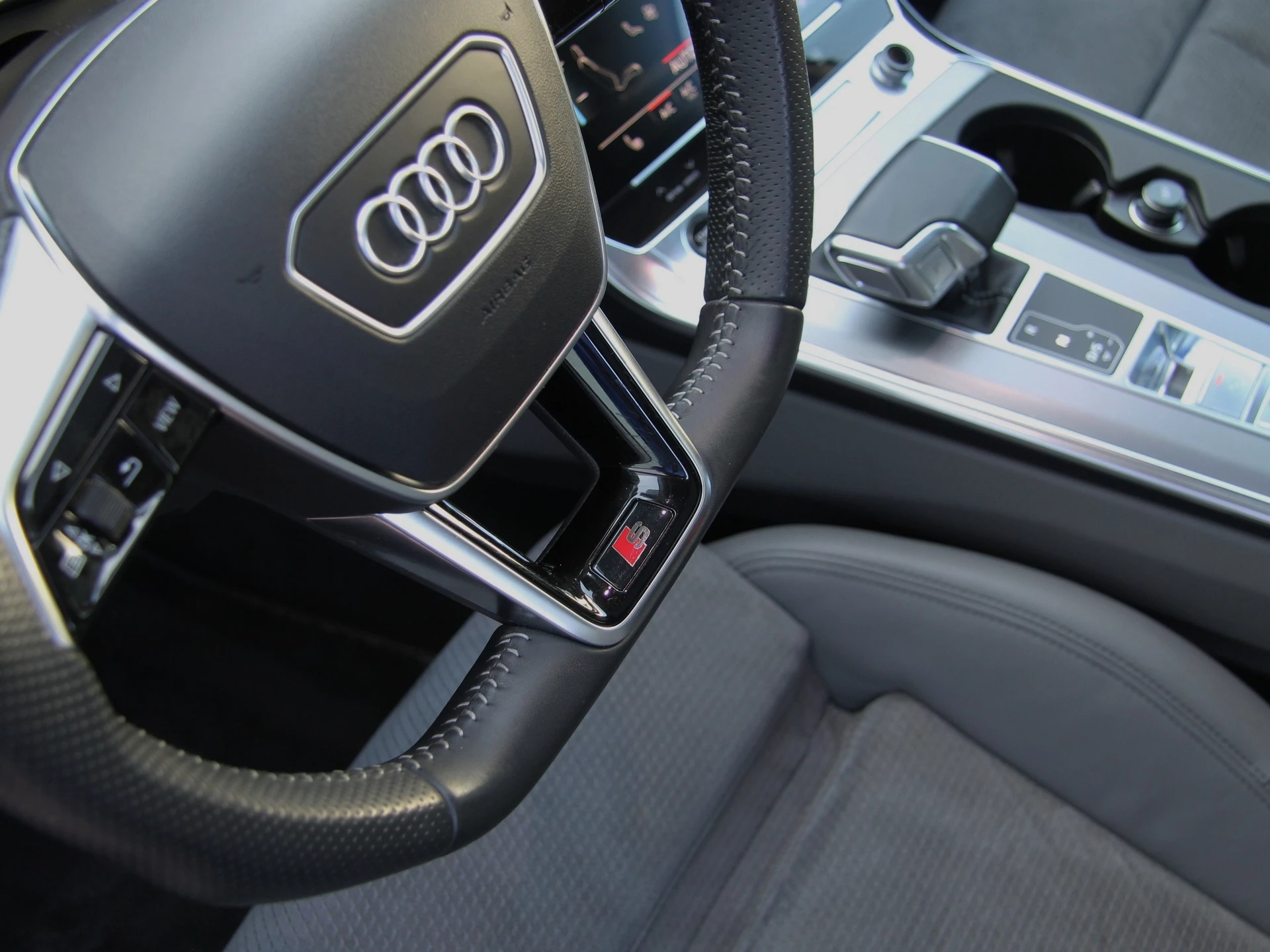 Hoofdafbeelding Audi A6