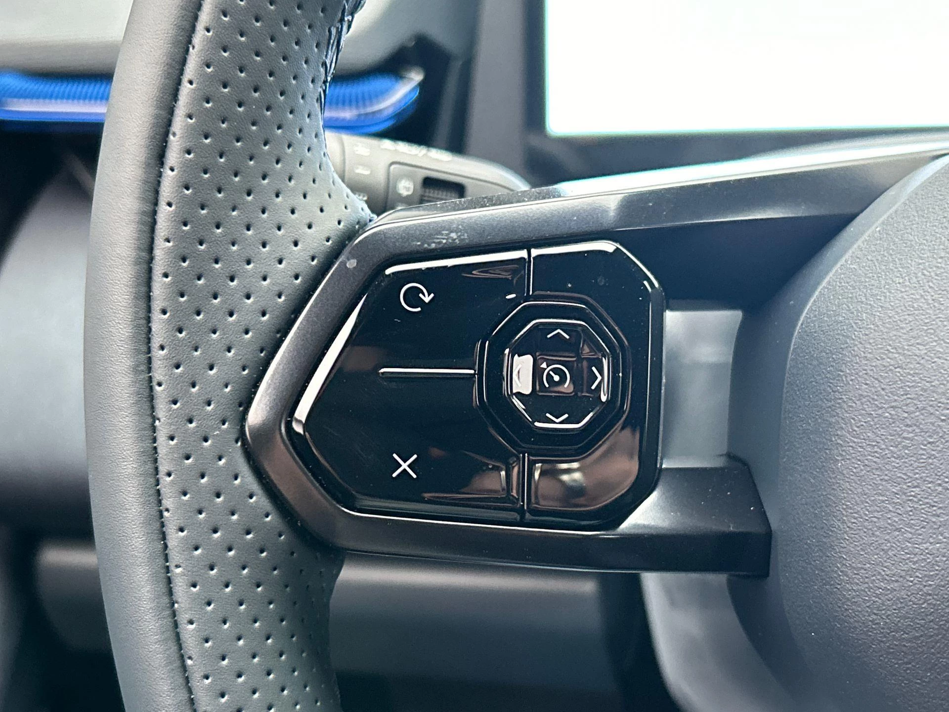 Hoofdafbeelding Lynk & Co 08