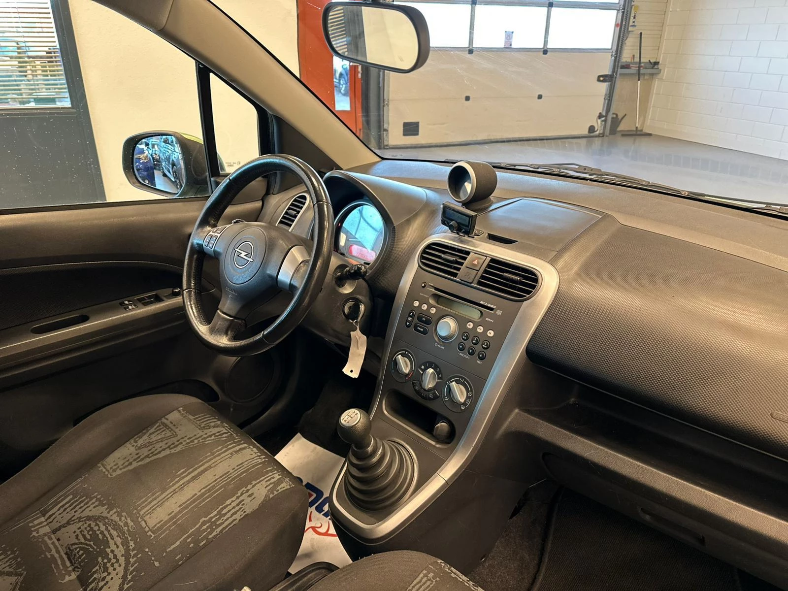 Hoofdafbeelding Opel Agila