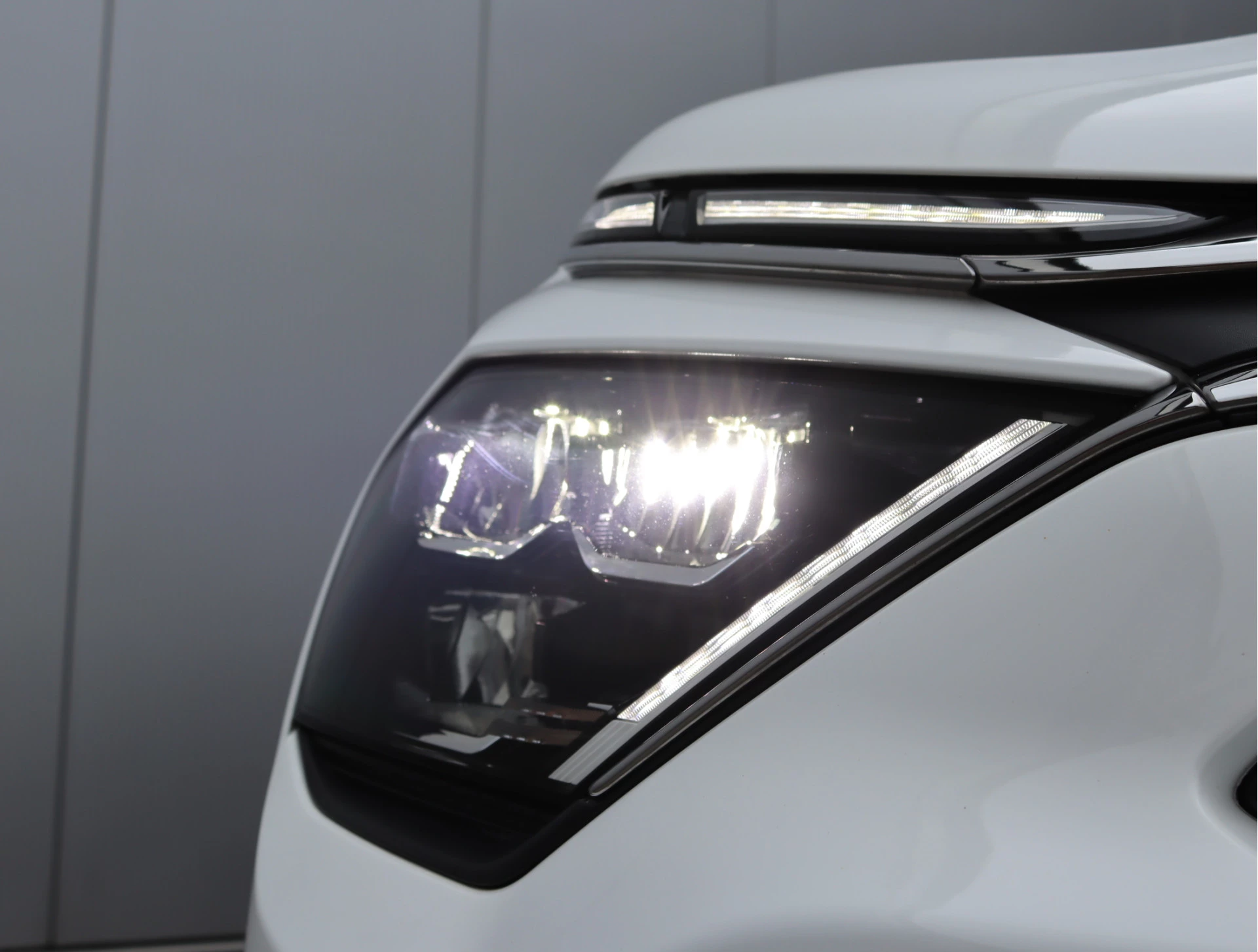 Hoofdafbeelding Citroën ë-C4