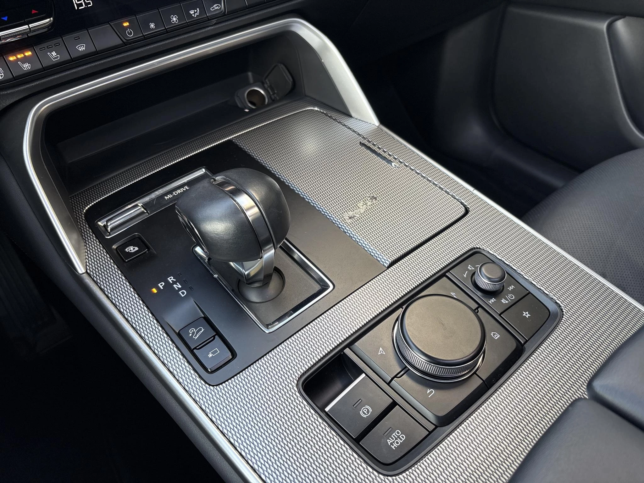 Hoofdafbeelding Mazda CX-60