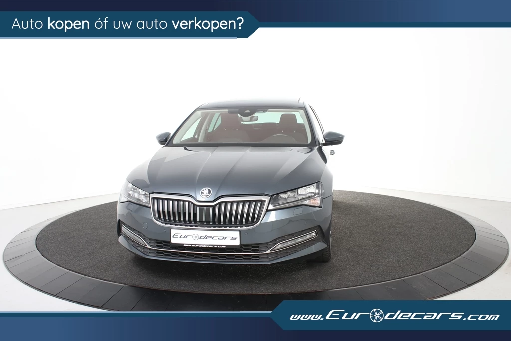 Hoofdafbeelding Škoda Superb