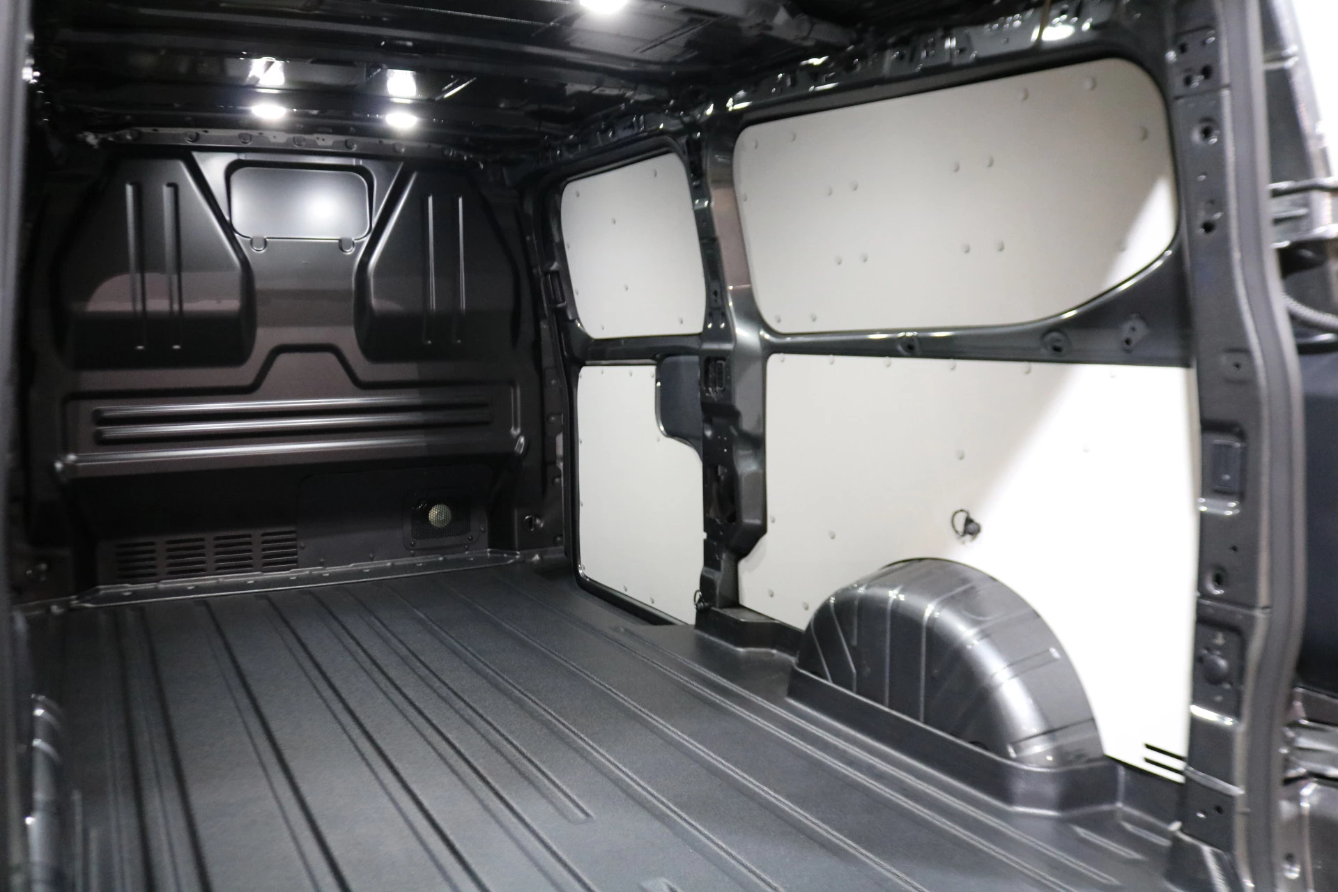 Hoofdafbeelding Ford E-Transit Custom