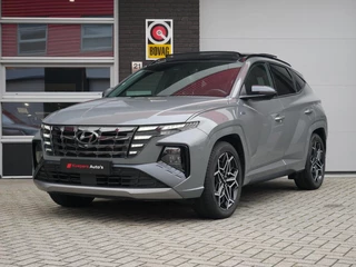 Hoofdafbeelding Hyundai Tucson Hyundai Tucson 1.6 T-GDI PHEV N Line Sky 4WD Pano| Krell| 360C| Stoel verwarming + Ventilatie