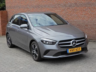 Hoofdafbeelding Mercedes-Benz B-Klasse Mercedes-Benz B-Klasse 180 BUSINESS SOLUTION automaat