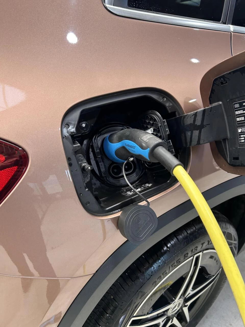 Hoofdafbeelding Mercedes-Benz EQA