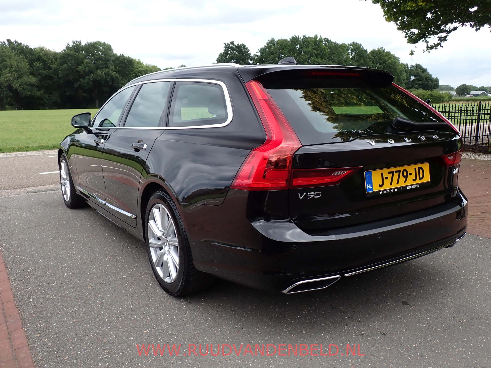 Hoofdafbeelding Volvo V90