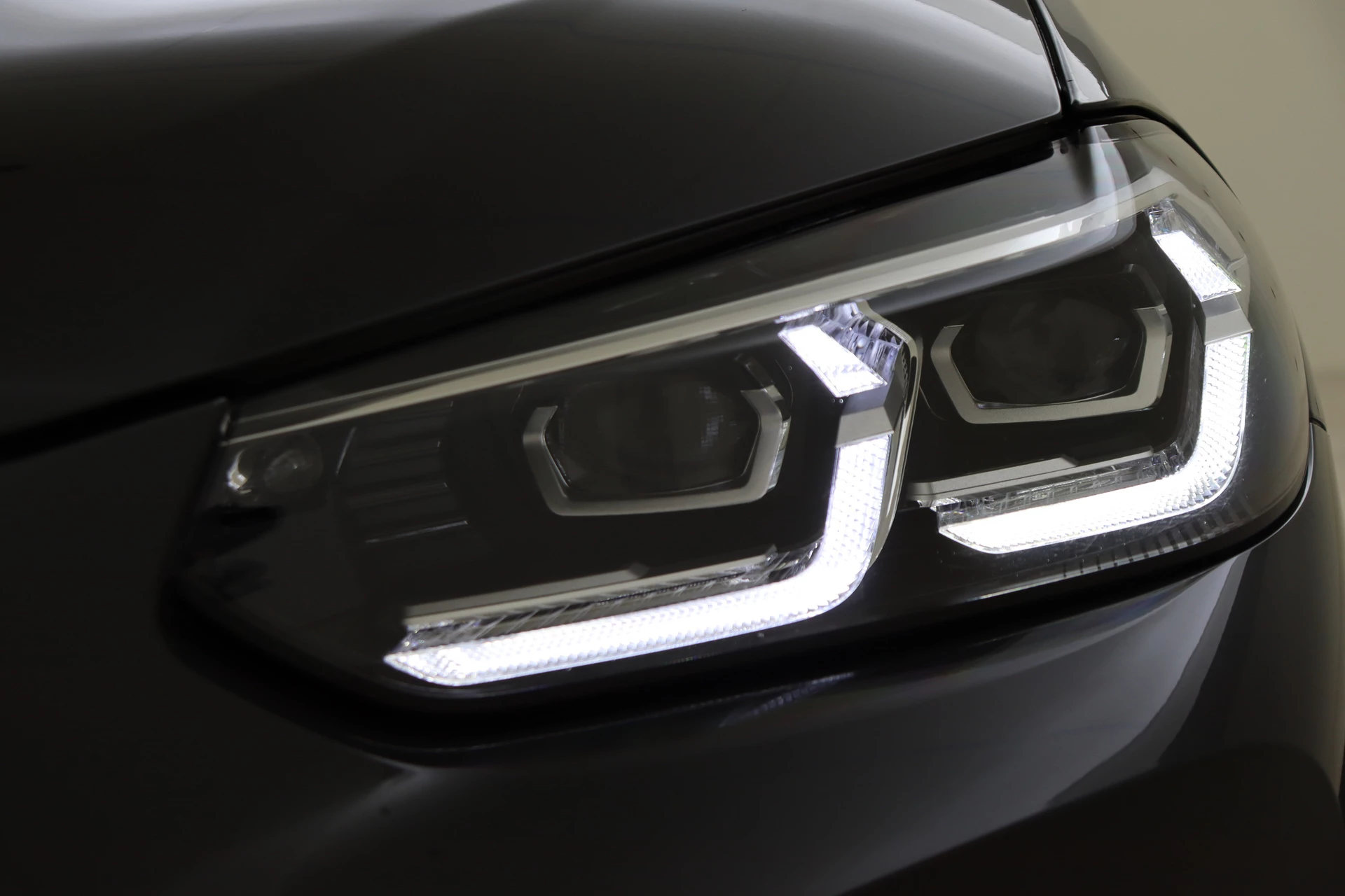 Hoofdafbeelding BMW iX3