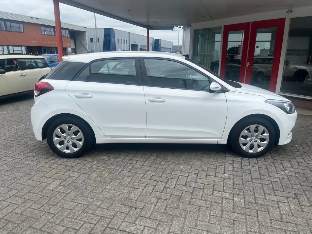 Hoofdafbeelding Hyundai i20
