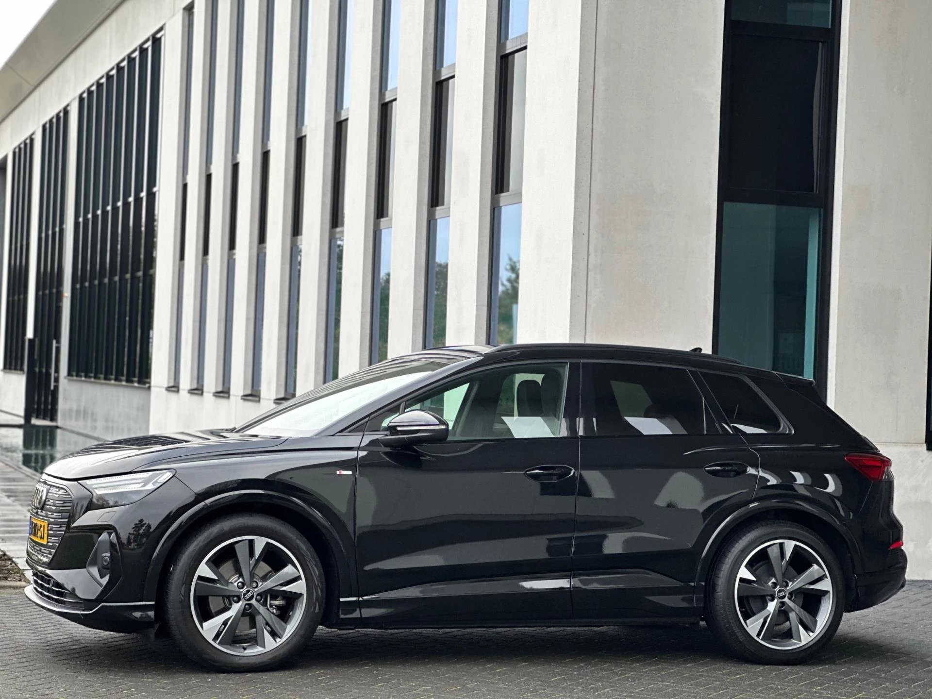 Hoofdafbeelding Audi Q4 e-tron