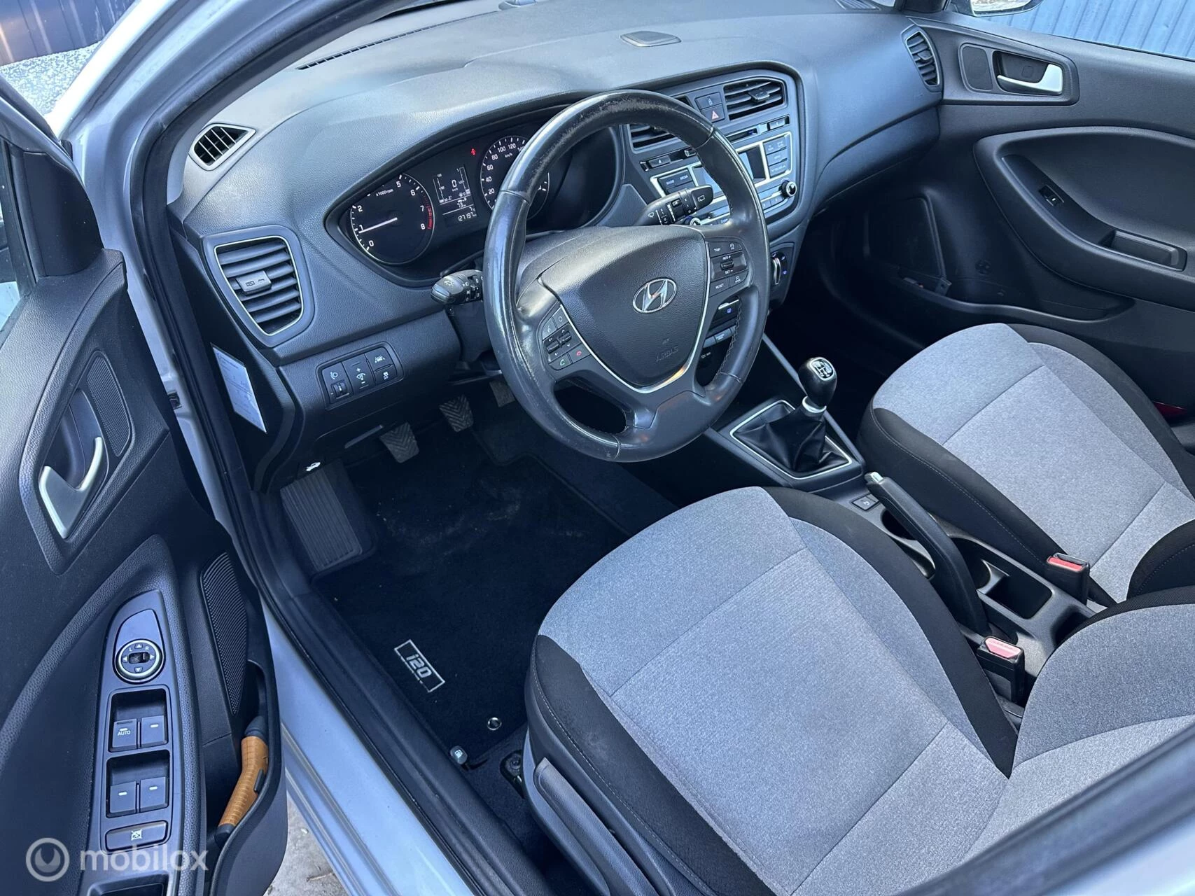 Hoofdafbeelding Hyundai i20