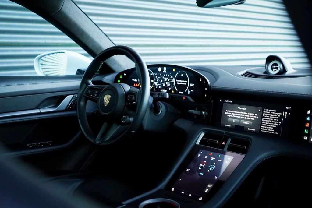 Hoofdafbeelding Porsche Taycan