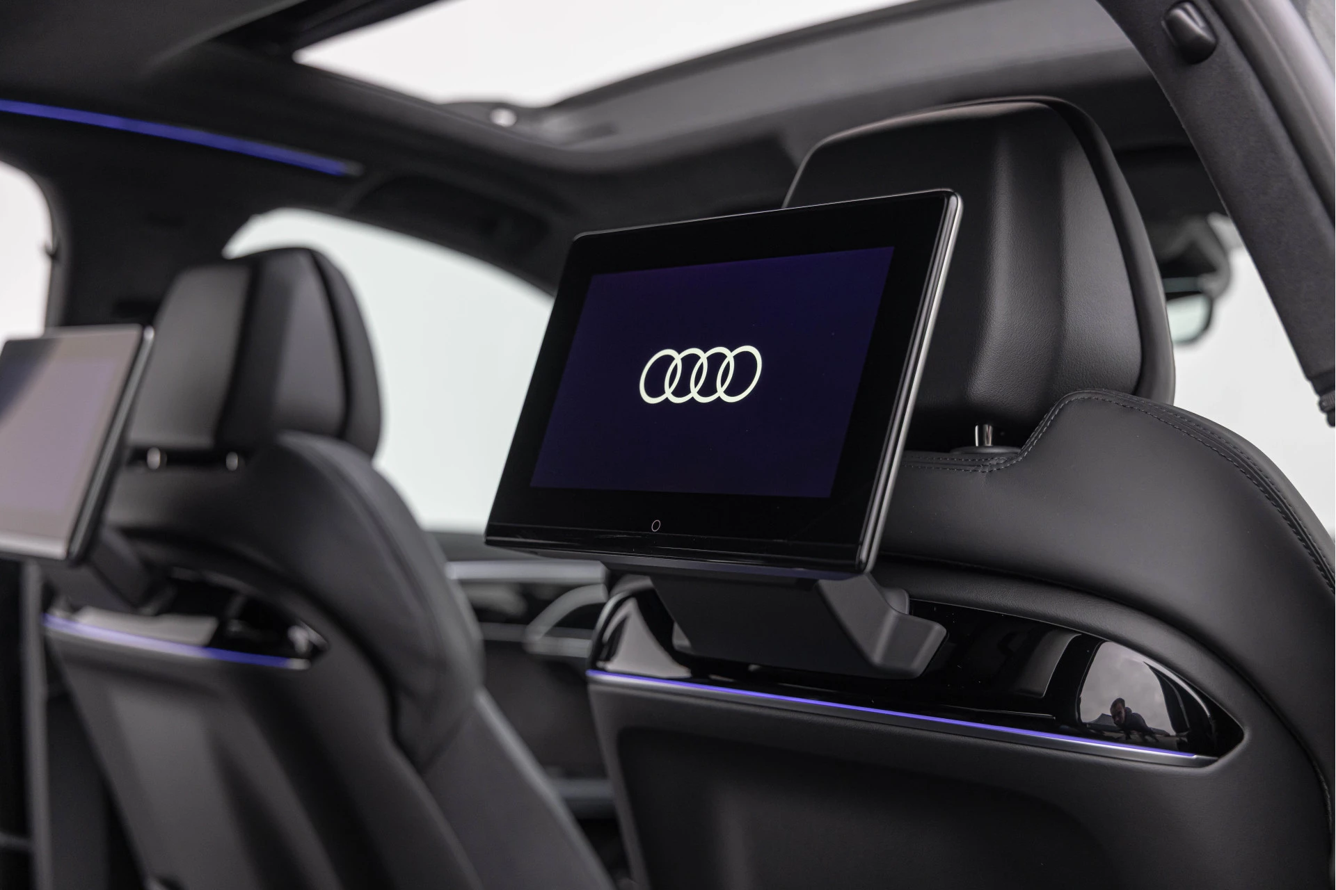 Hoofdafbeelding Audi A8