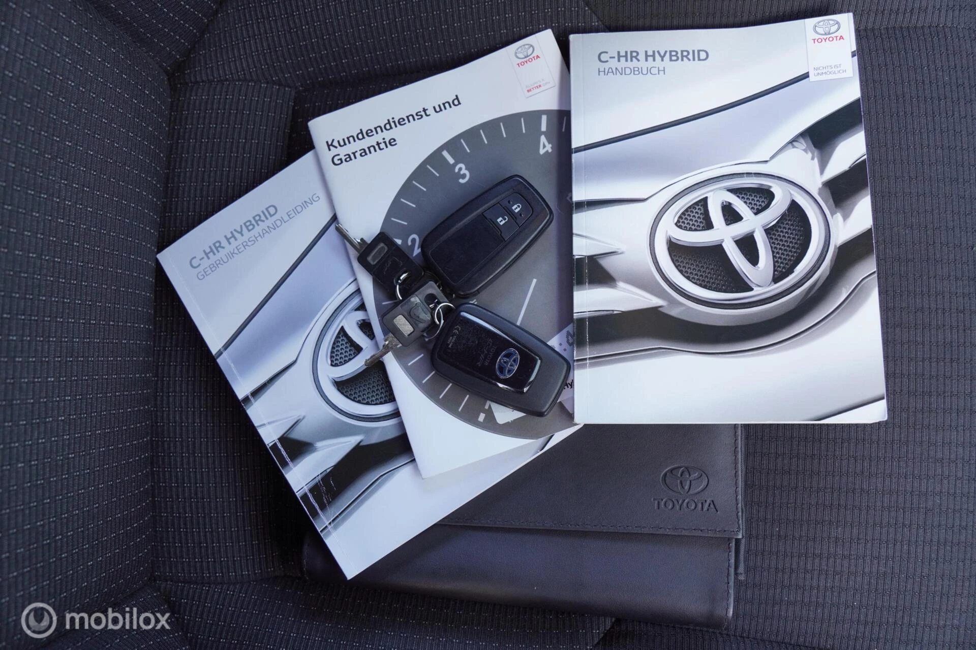 Hoofdafbeelding Toyota C-HR