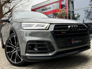 Hoofdafbeelding Audi SQ5 Audi SQ5 354PK QAUTTRO *!* PANODAK/ RADAR/ 21 INCH/ RS STOELEN/ CAMERA/ B&O *!*