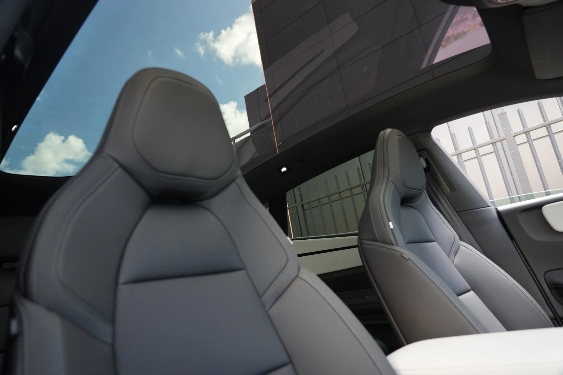 Hoofdafbeelding Polestar 4